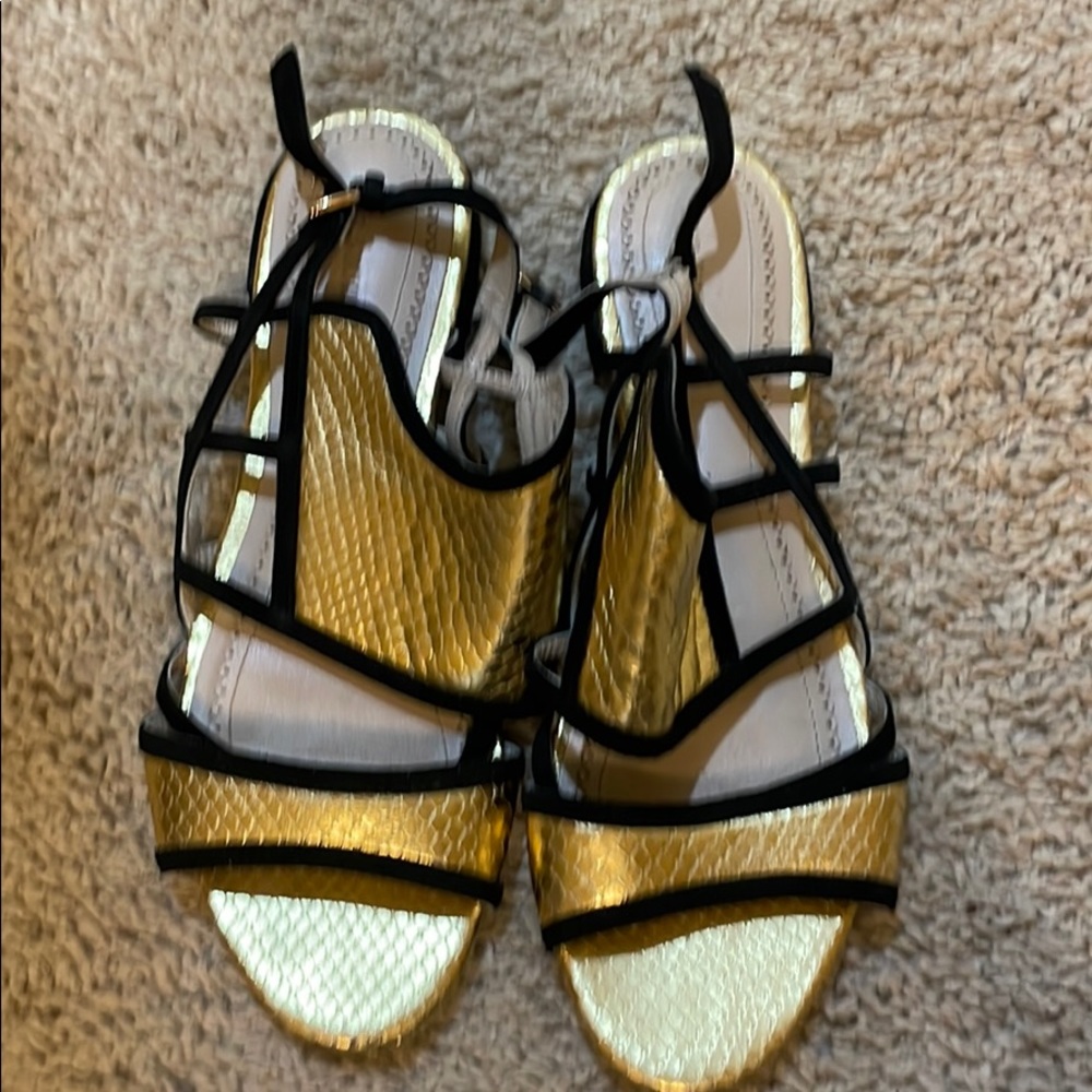 Very Stylish EUC Pour La Victoire Sandal - Sz8